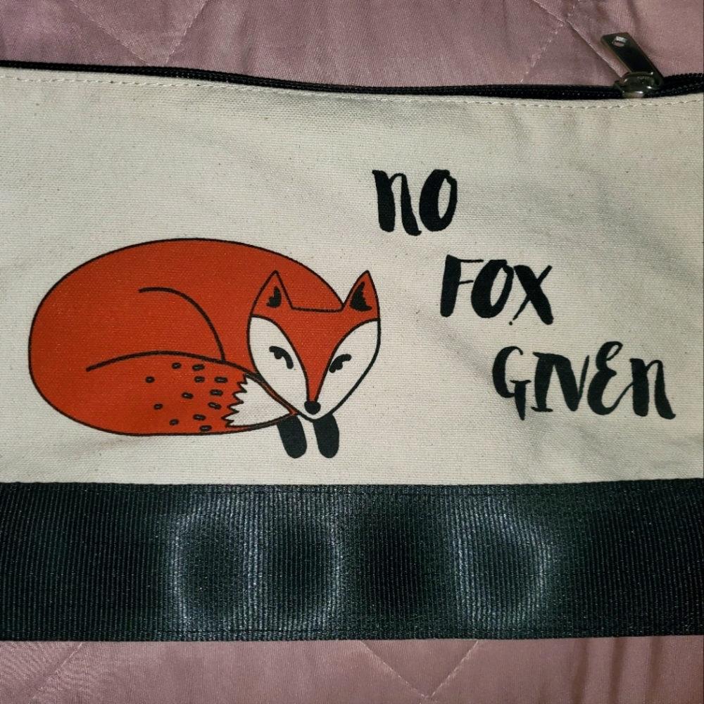 Harveys seatbelt bag No Fox Given bag